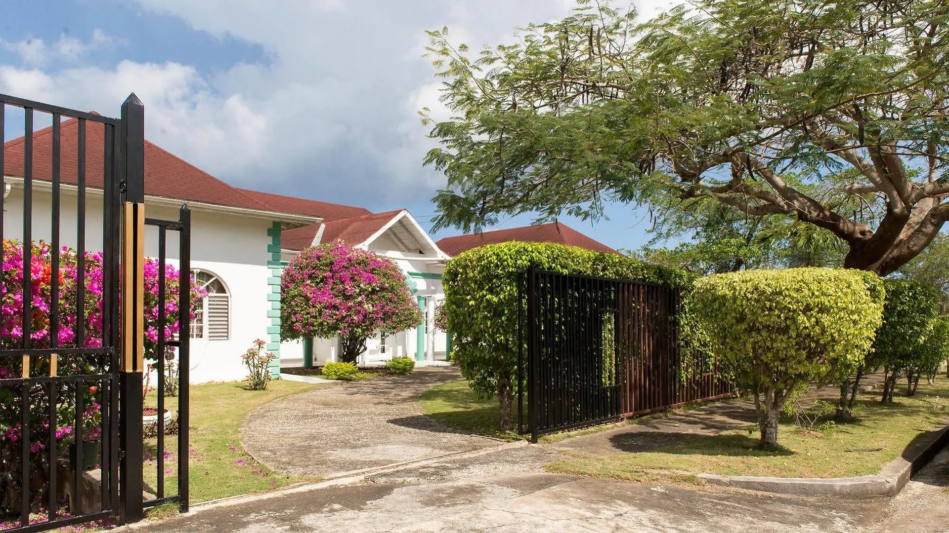 Diamond Villas And Suites Montego Bay Jamaika