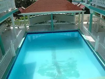 Diamond Villas And Suites Montego Bay 2*,  Jamaica